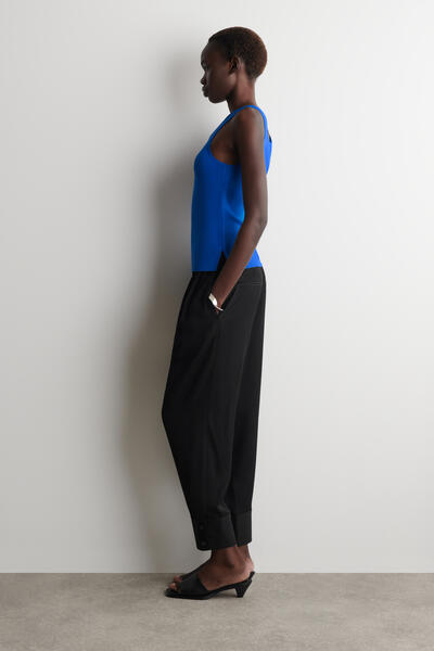 COS ニットスクープネック タンクトップ