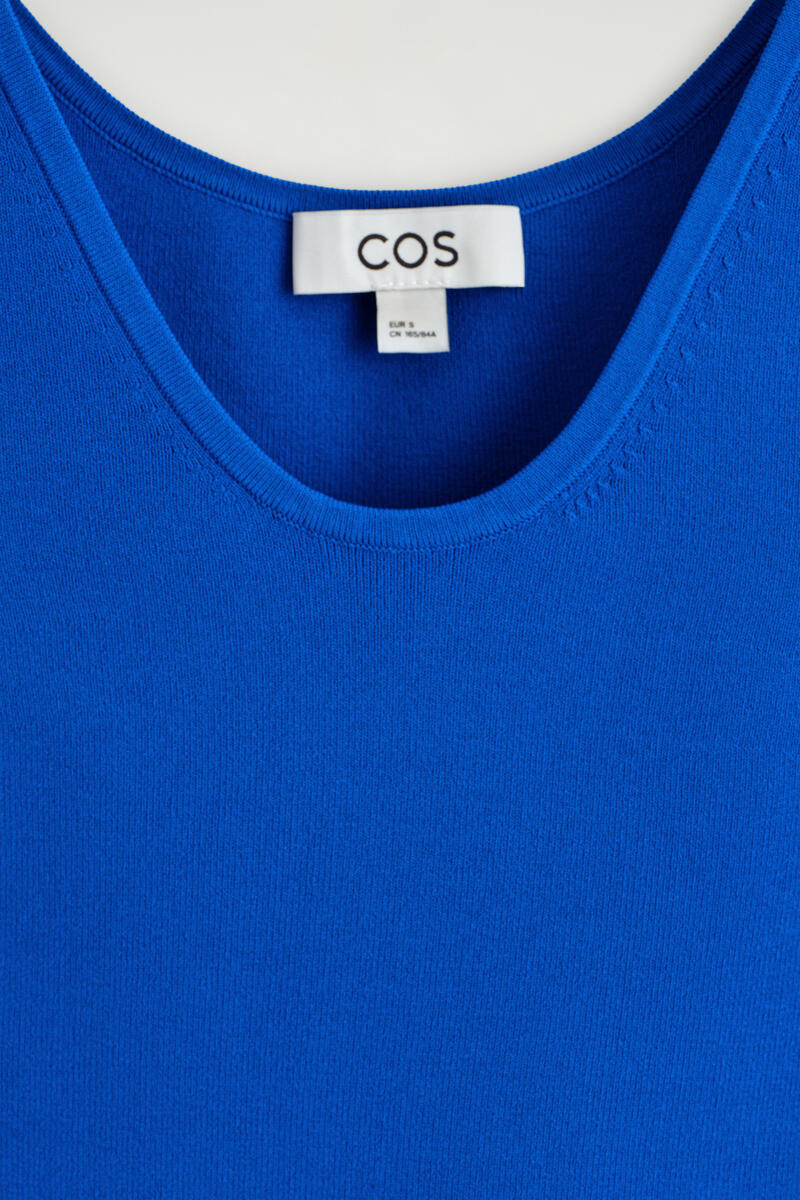 COS ニットスクープネック タンクトップ