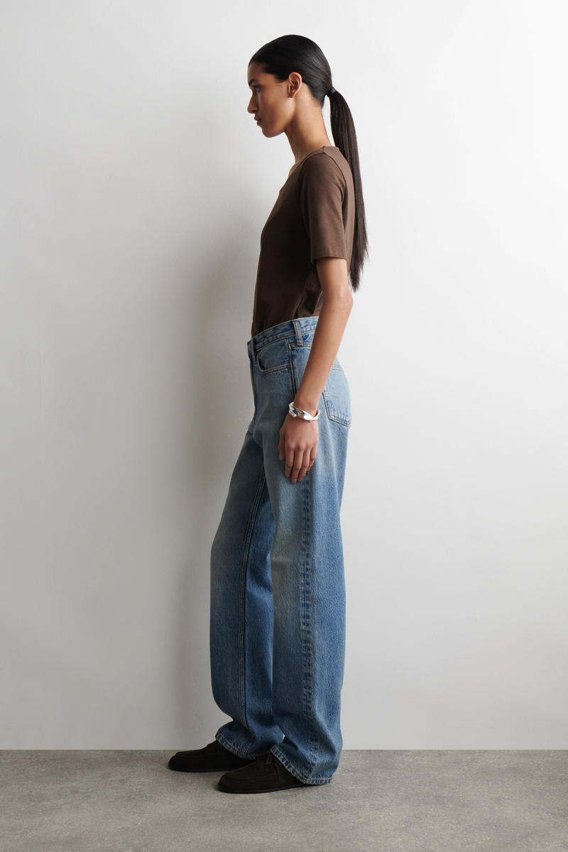 COS スリムスクープネックコットンTシャツ