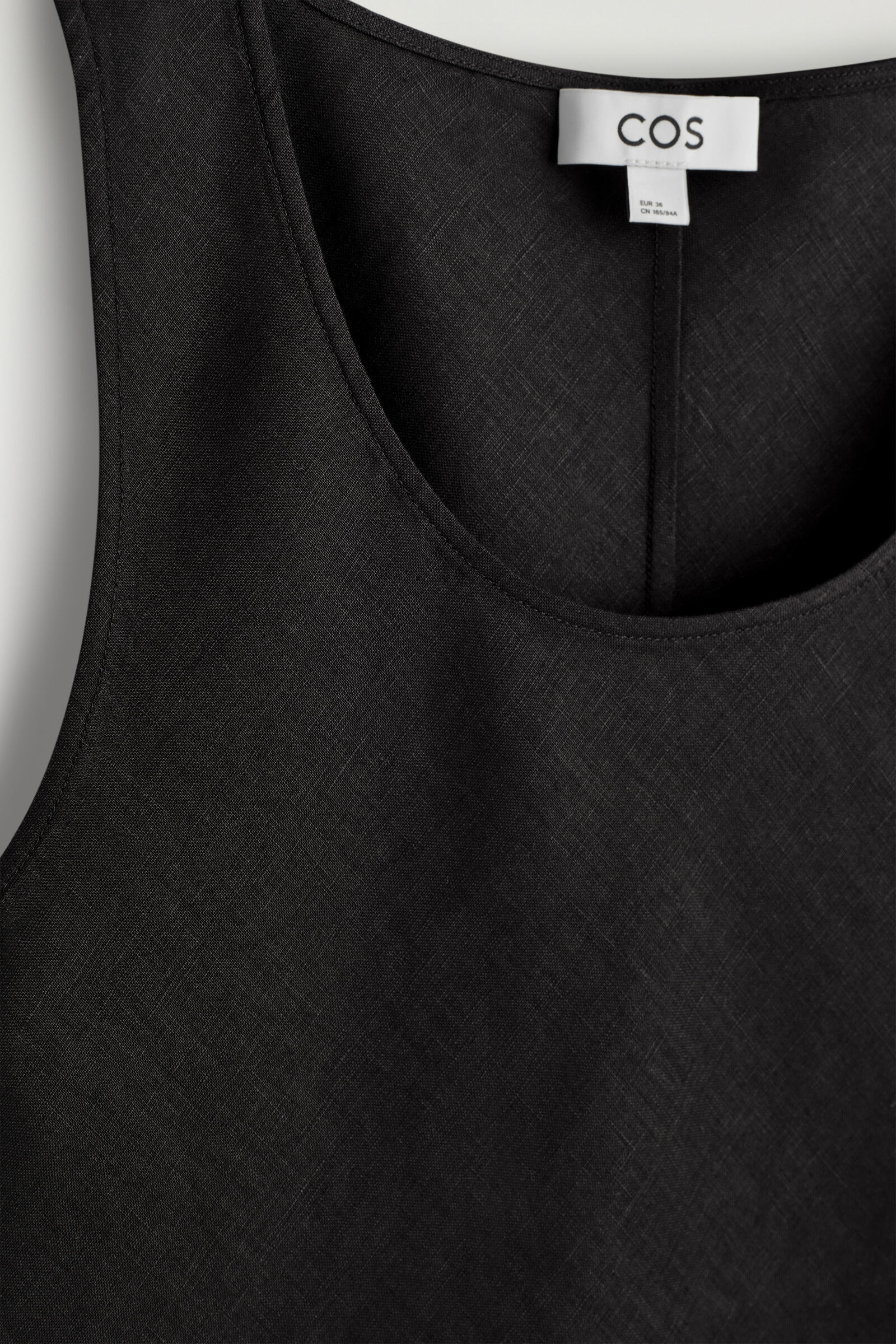 LINEN TANK TOP リネンタンクトップ ブラック｜COS コス 公式
