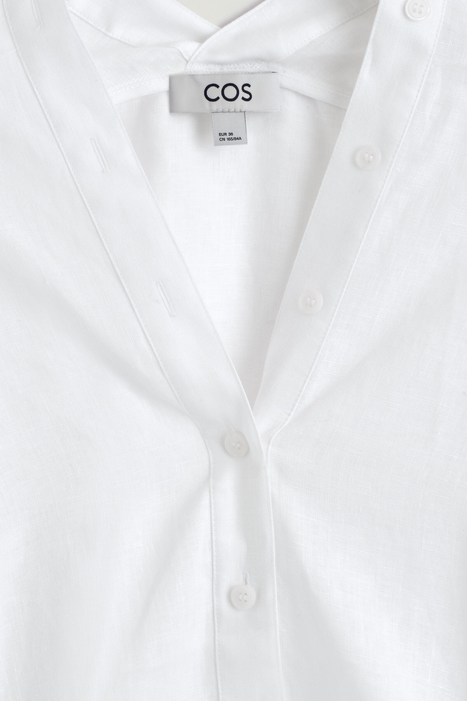 BUTTON-DETAIL LINEN V-NECK SHIRT ボタンディテールリネンVネック 