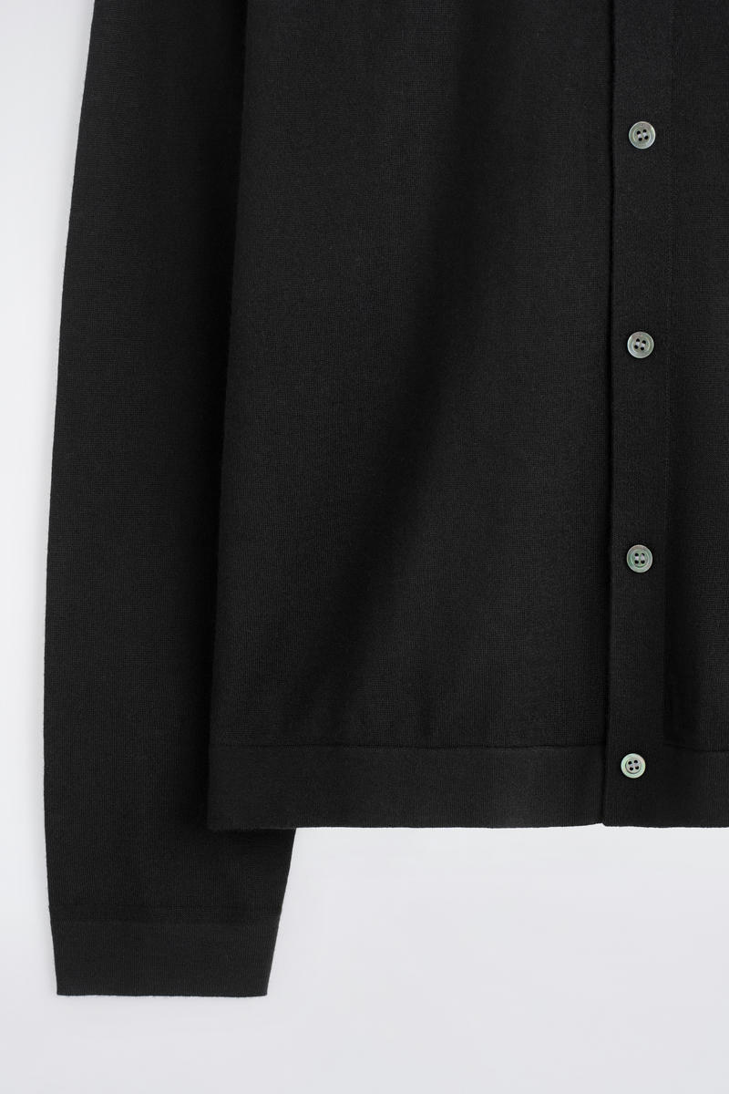 COS メリノウールシャツ