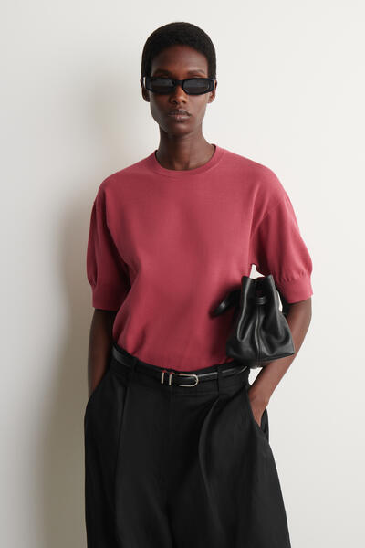 COS コットンニットTシャツ