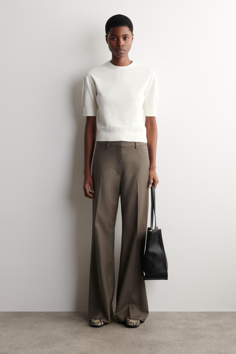 COS コットンニットTシャツ