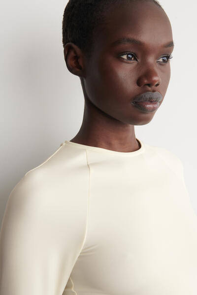 COS インターロックジャージーロングスリーブトップ