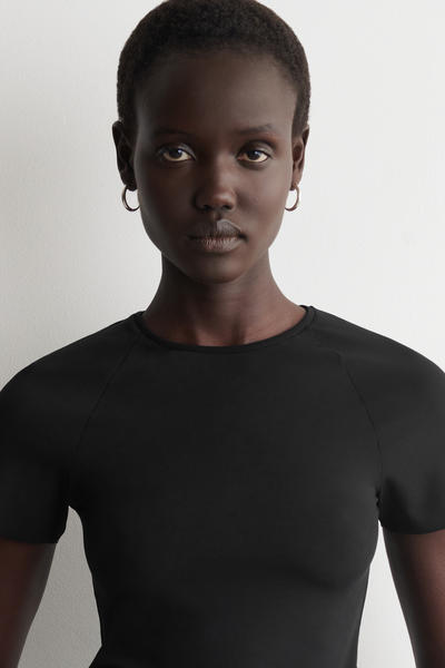 COS インターロックジャージー Tシャツ