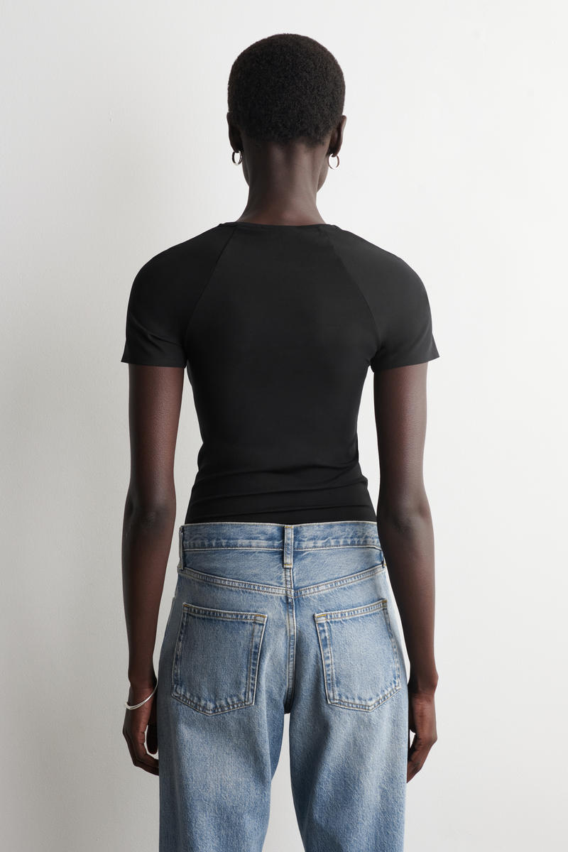 COS インターロックジャージー Tシャツ