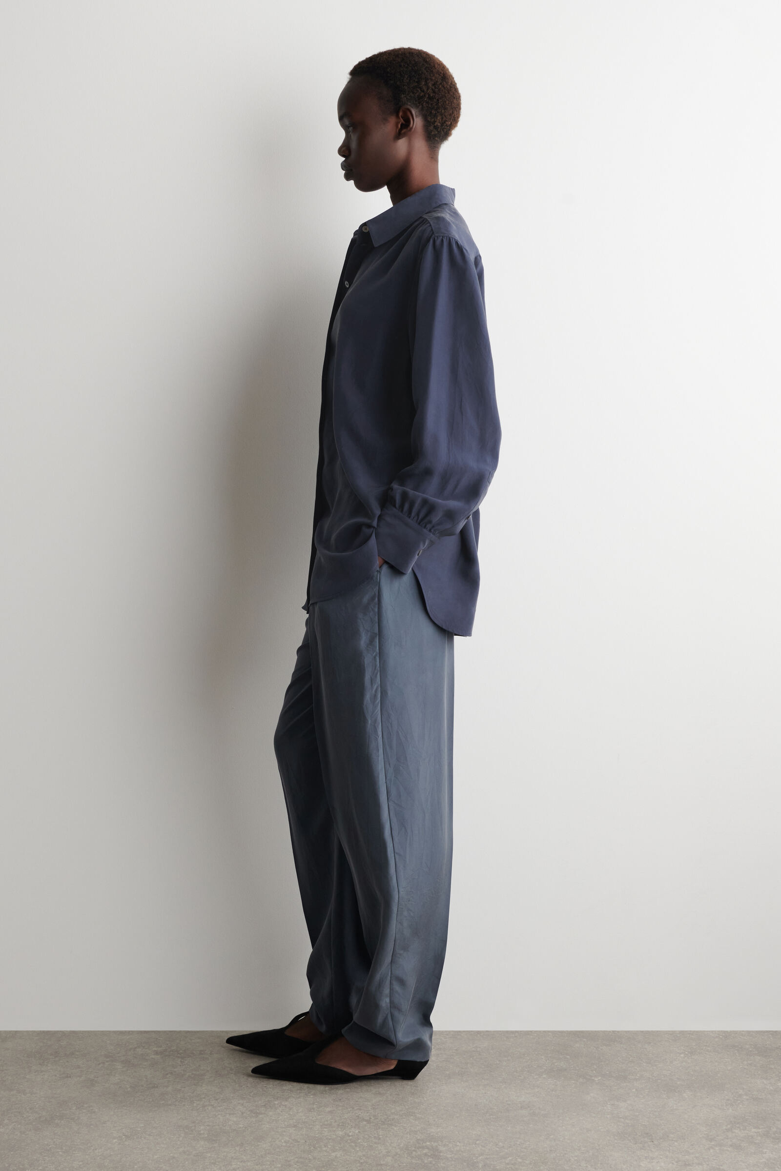 GATHERED CRINKLED-SILK SHIRT ギャザー入り シワ加工シルクシャツ 