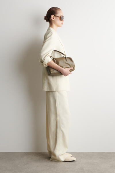 COS ソフトバレリーナパンプス