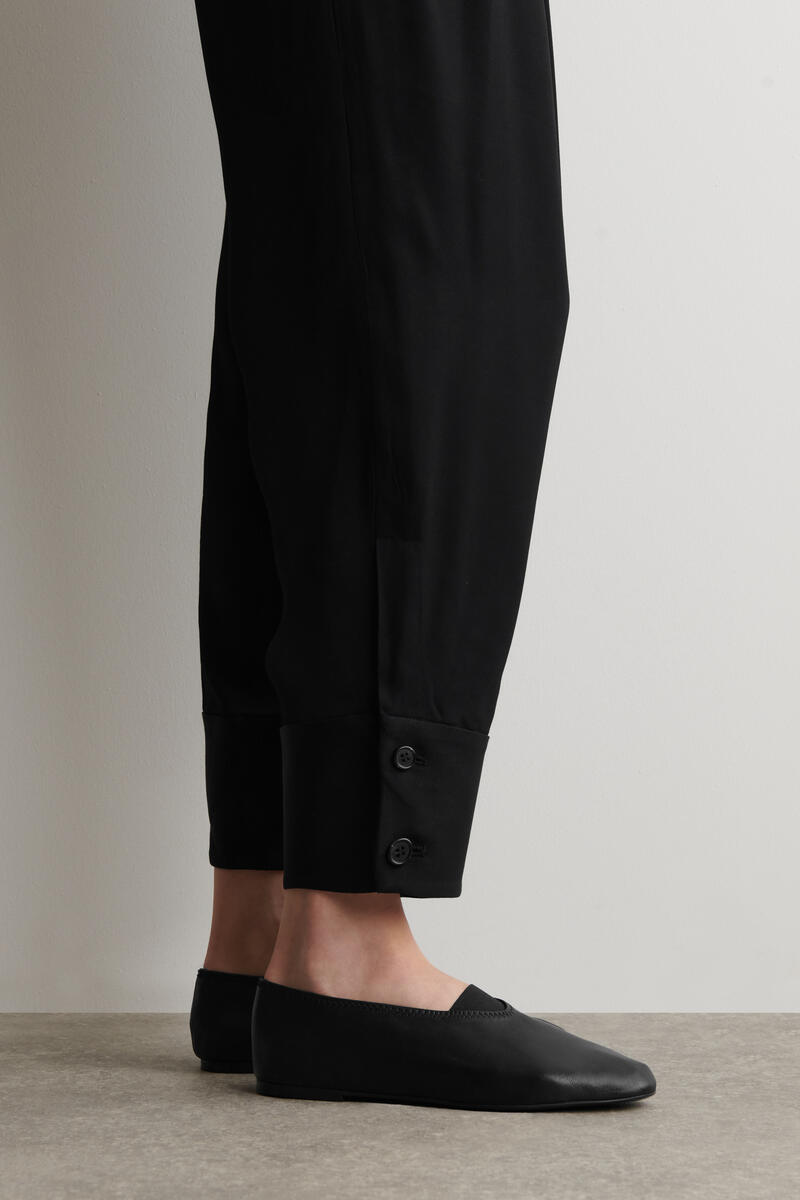 COS ソフトバレリーナパンプス