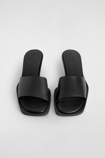 COS レザーミュール