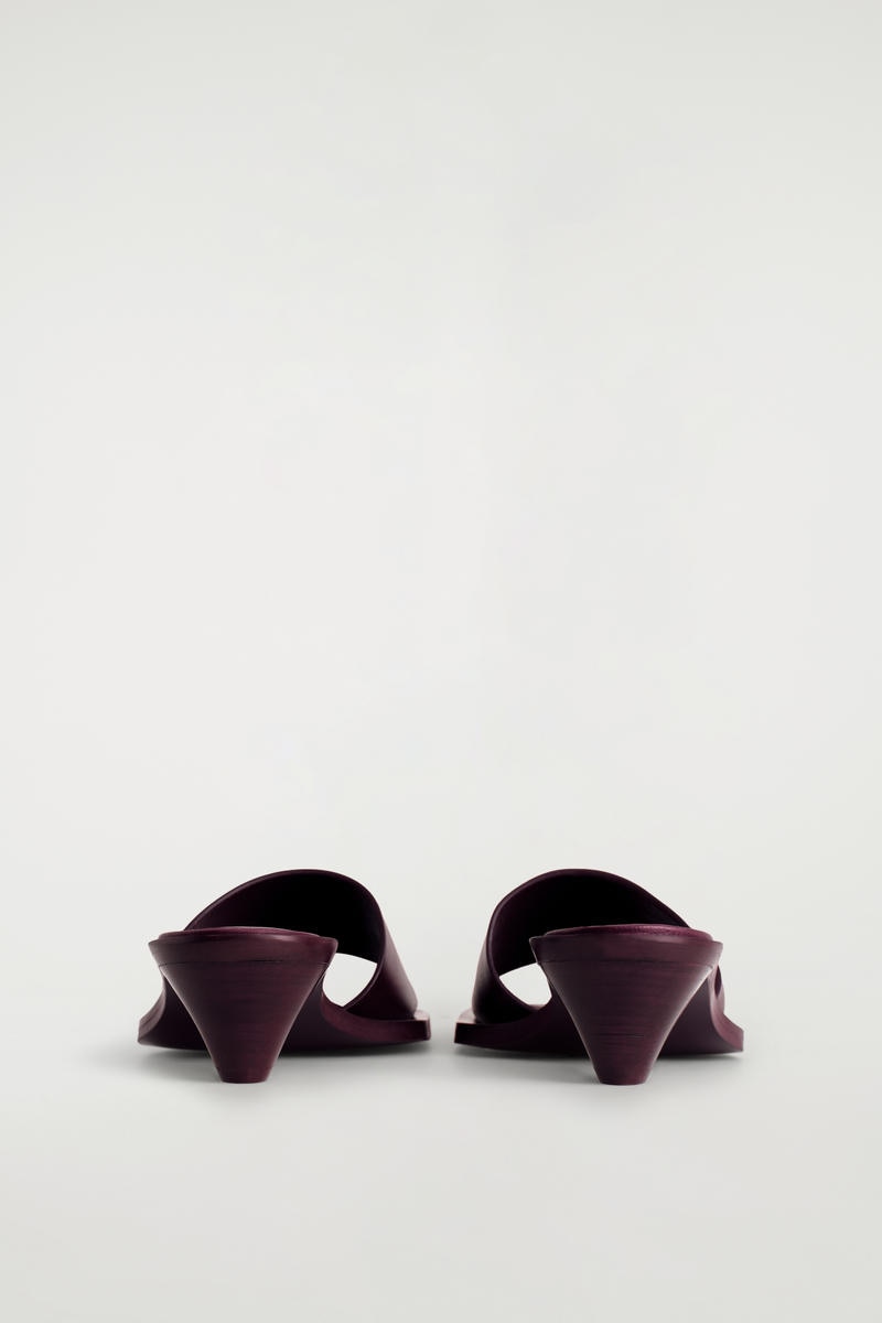 COS レザーミュール