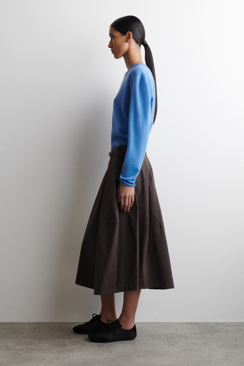 COS ボリューム コットンミディスカート