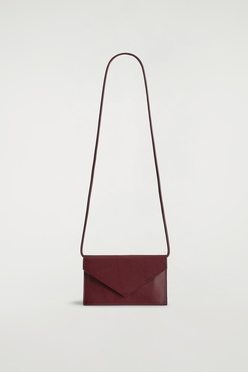 COS エンベロープバッグ - レザー