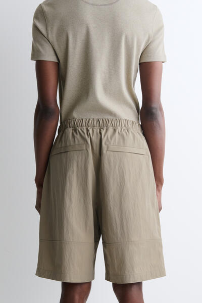 COS コットン ウエストゴム仕様 膝丈ショーツ