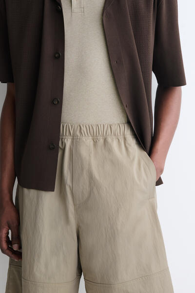 COS コットン ウエストゴム仕様 膝丈ショーツ