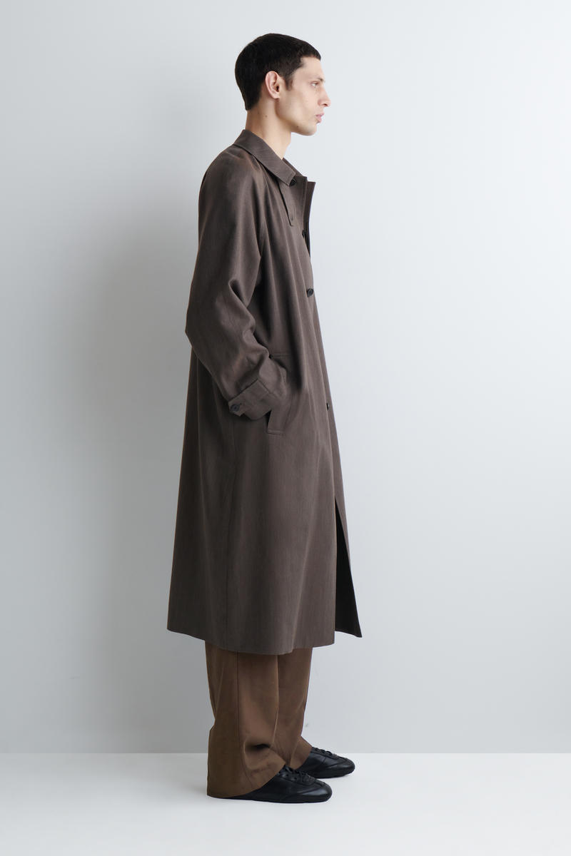 COS ミニマルレザースニーカー