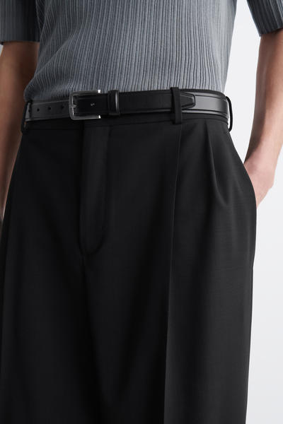 COS フルイドウール ワイドレッグパンツ