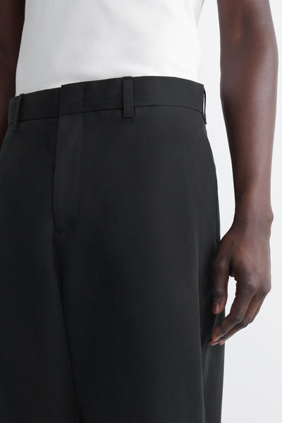 COS コットンワイドレッグチノ