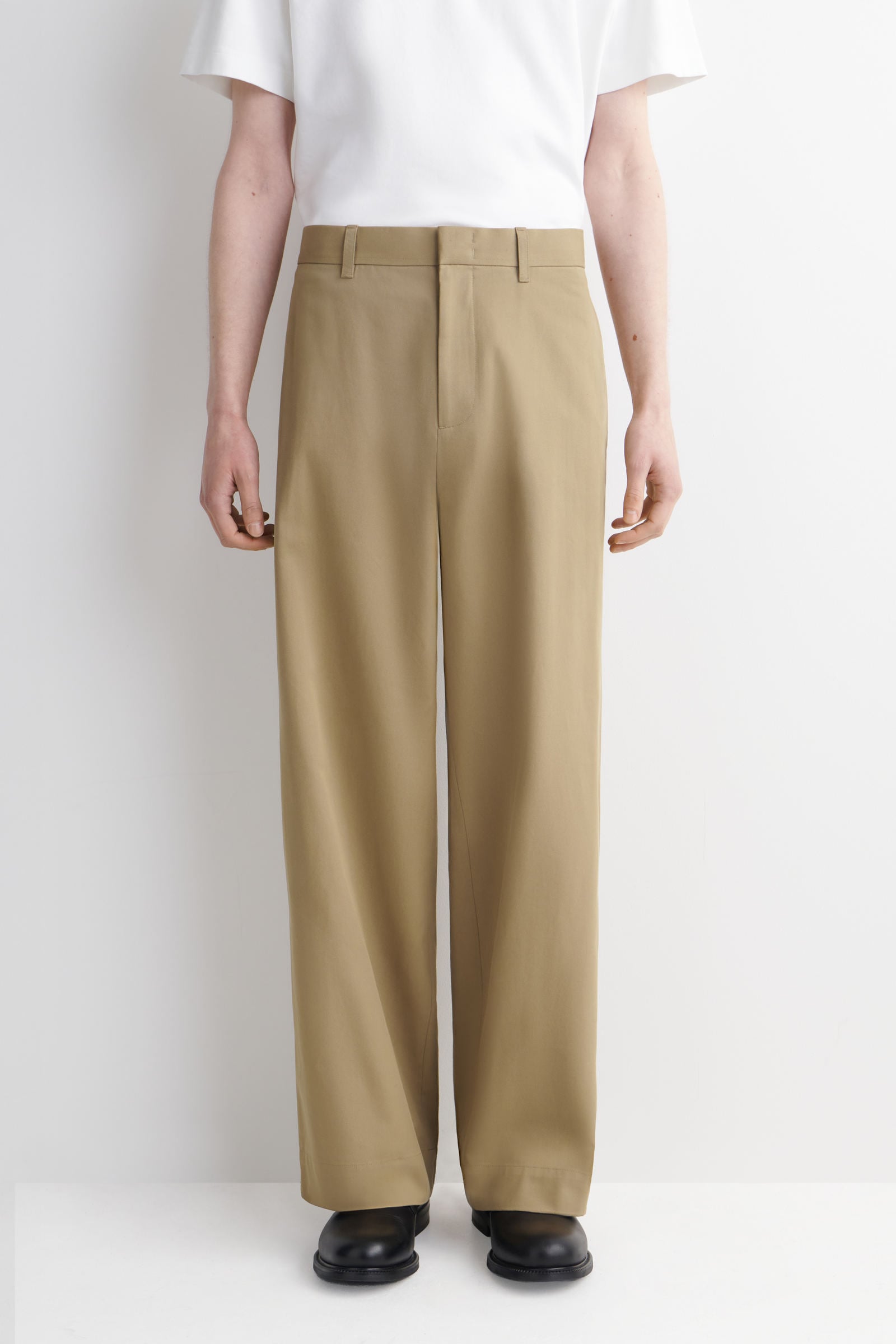 COTTON RELAXED-FIT WIDE-LEG CHINOS コットンワイドレッグチノ
