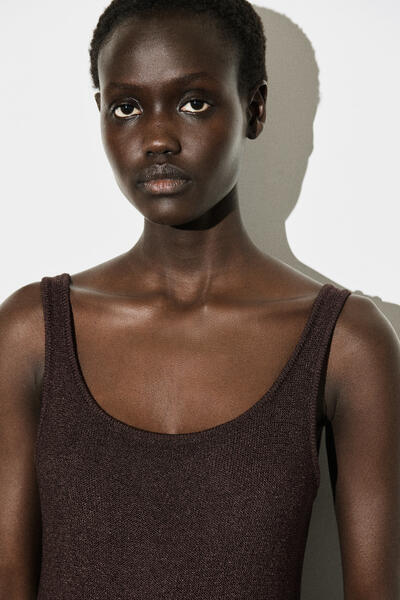 COS フリンジヘムニットコラムドレス