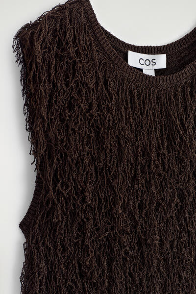 COS フリンジニットトップ