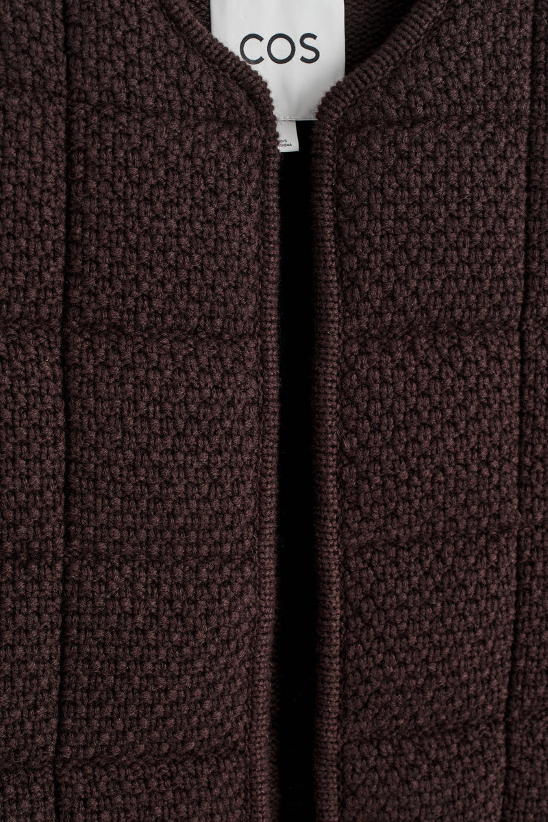 COS パデッドメリノウールニットベスト