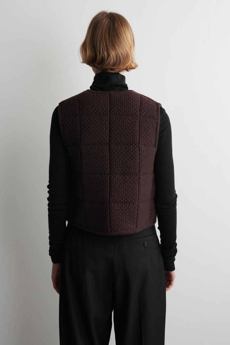 COS パデッドメリノウールニットベスト