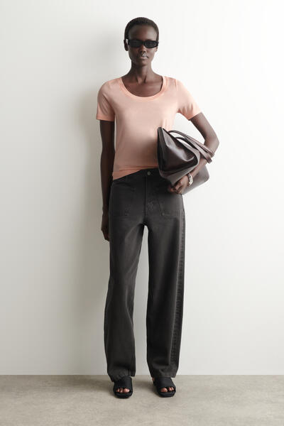 COS スリムシルクTシャツ