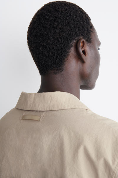 COS テーラード オープンカラー ナイロンシャツ