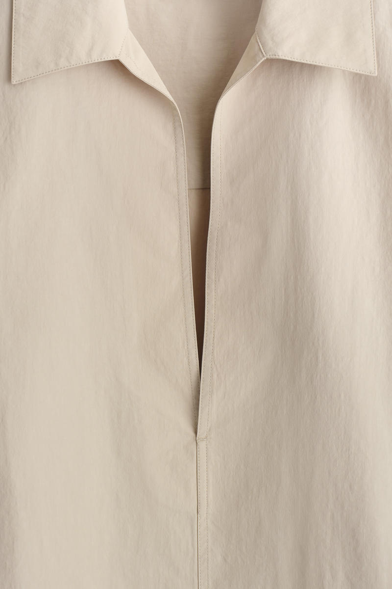 COS テーラード オープンカラー ナイロンシャツ