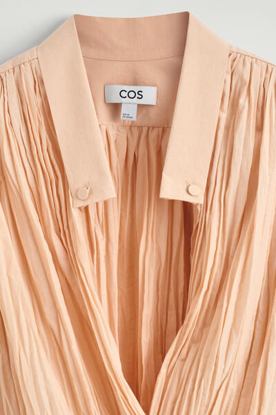 COS シワ加工 ラップオーバーブラウス