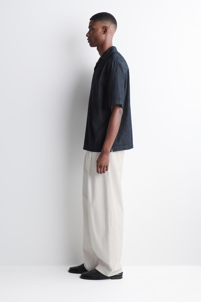 COS デニムプルオーバーシャツ