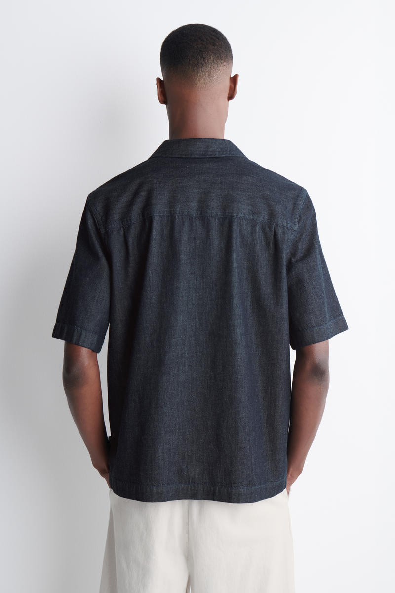 COS デニムプルオーバーシャツ