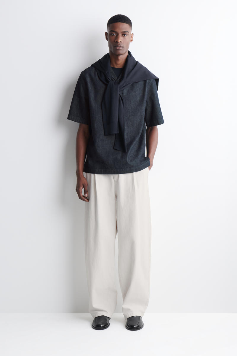 COS デニムプルオーバーシャツ