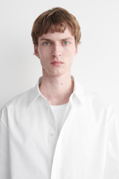 COS 半袖コットンシャツ