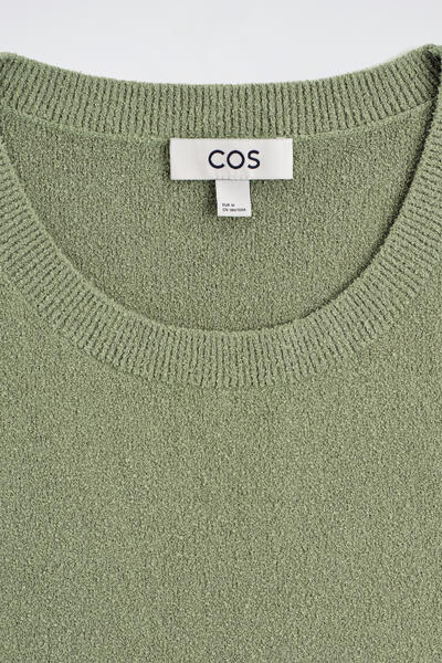 COS ブークレニットタンクトップ