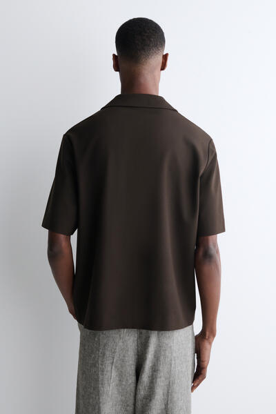 COS ミラノジャージーショートスリーブシャツ