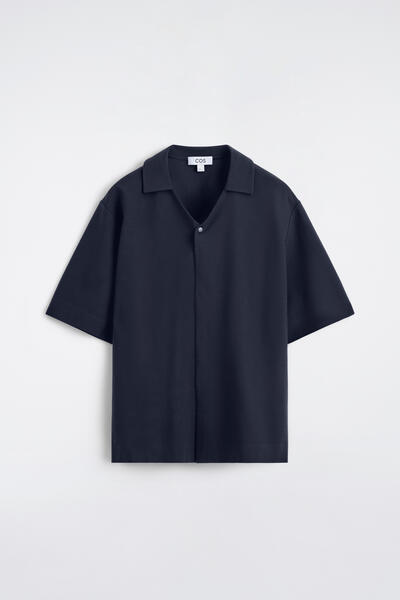 COS ミラノジャージーショートスリーブシャツ