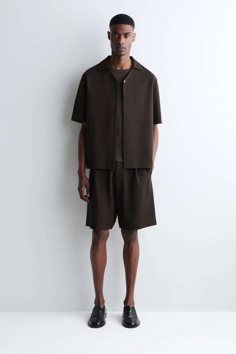 COS ミラノジャージーショートスリーブシャツ