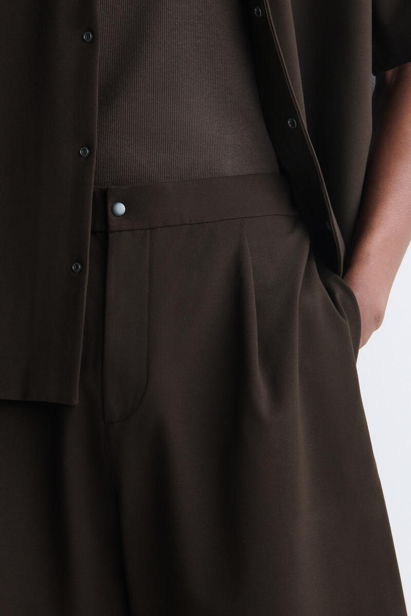 COS ミラノジャージーショーツ