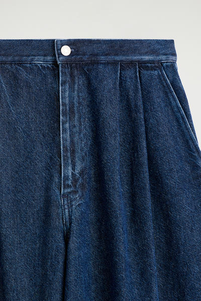 COS タック入りワイドレッグデニムパンツ