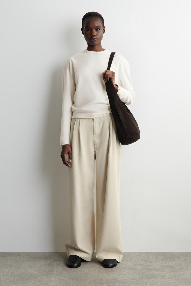 PLEATED WIDE-LEG DENIM TROUSERS タック入りワイドレッグデニムパンツ
