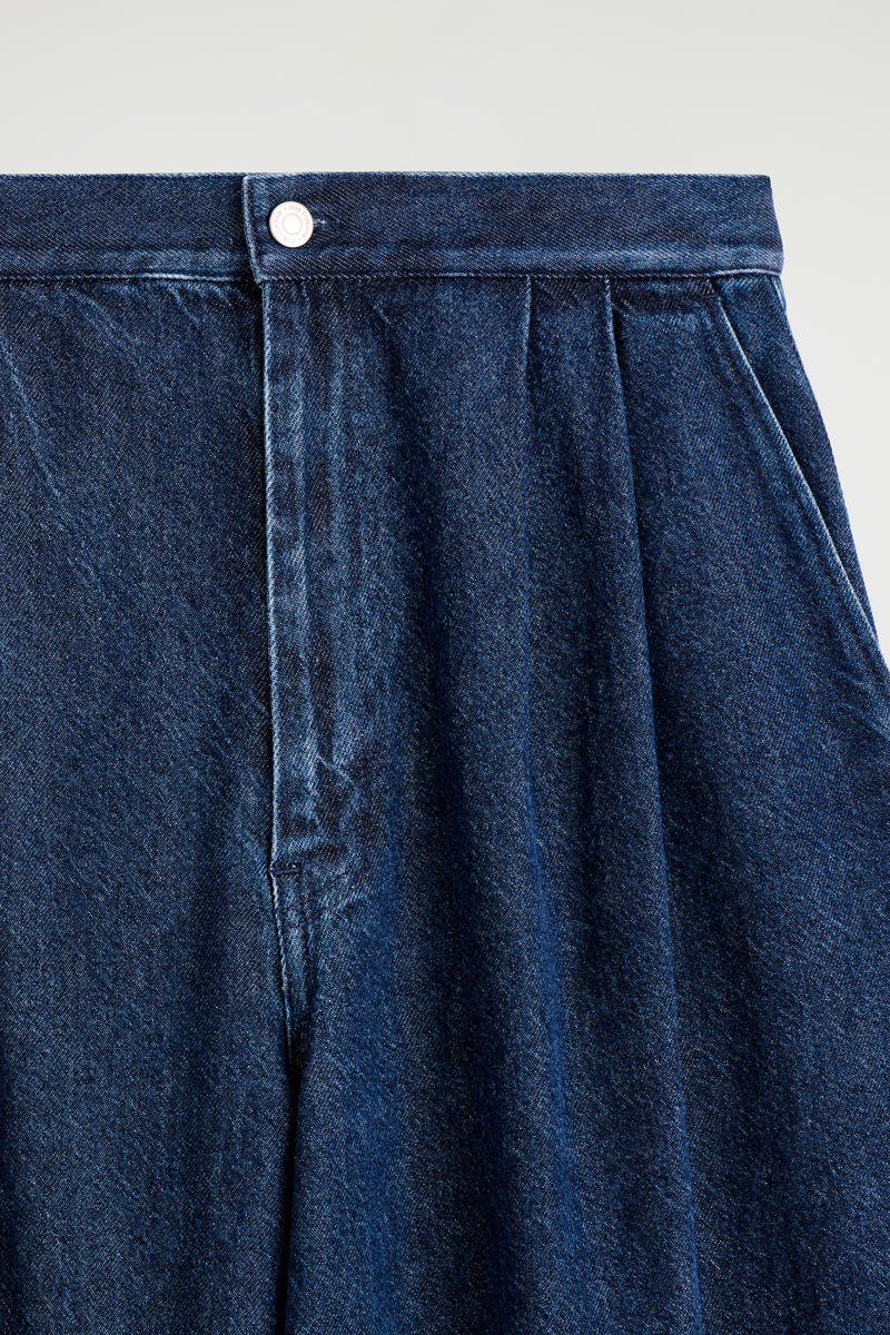 COS タック入りワイドレッグデニムパンツ