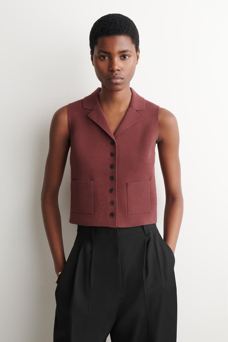 COS ブークレニットベスト