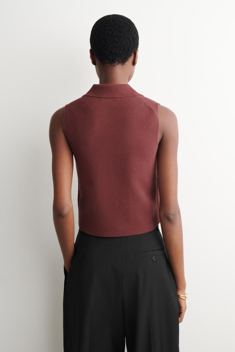 COS ブークレニットベスト