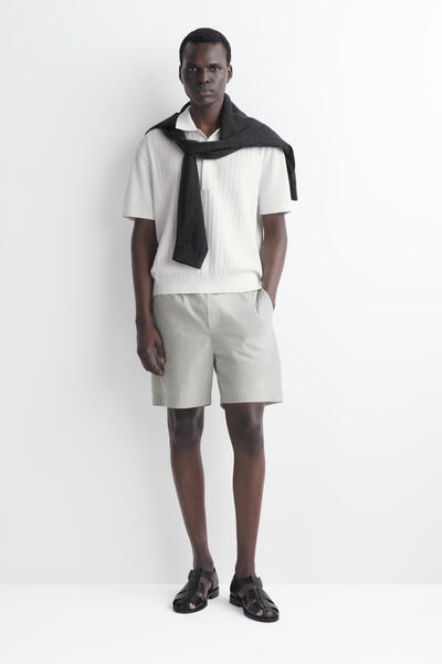 COS ストレッチコットンショートパンツ