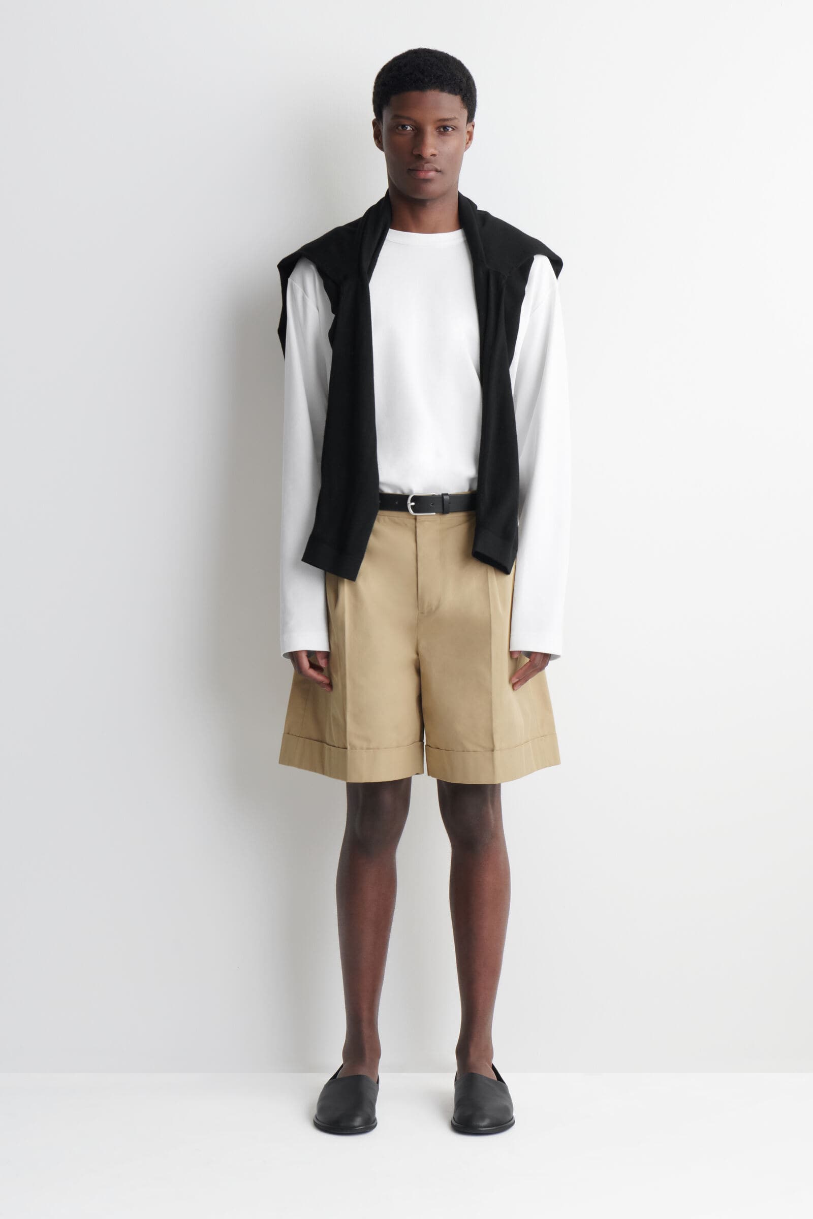 COTTON-TWILL CHINO SHORTS コットンツイル チノショーツ ベージュ