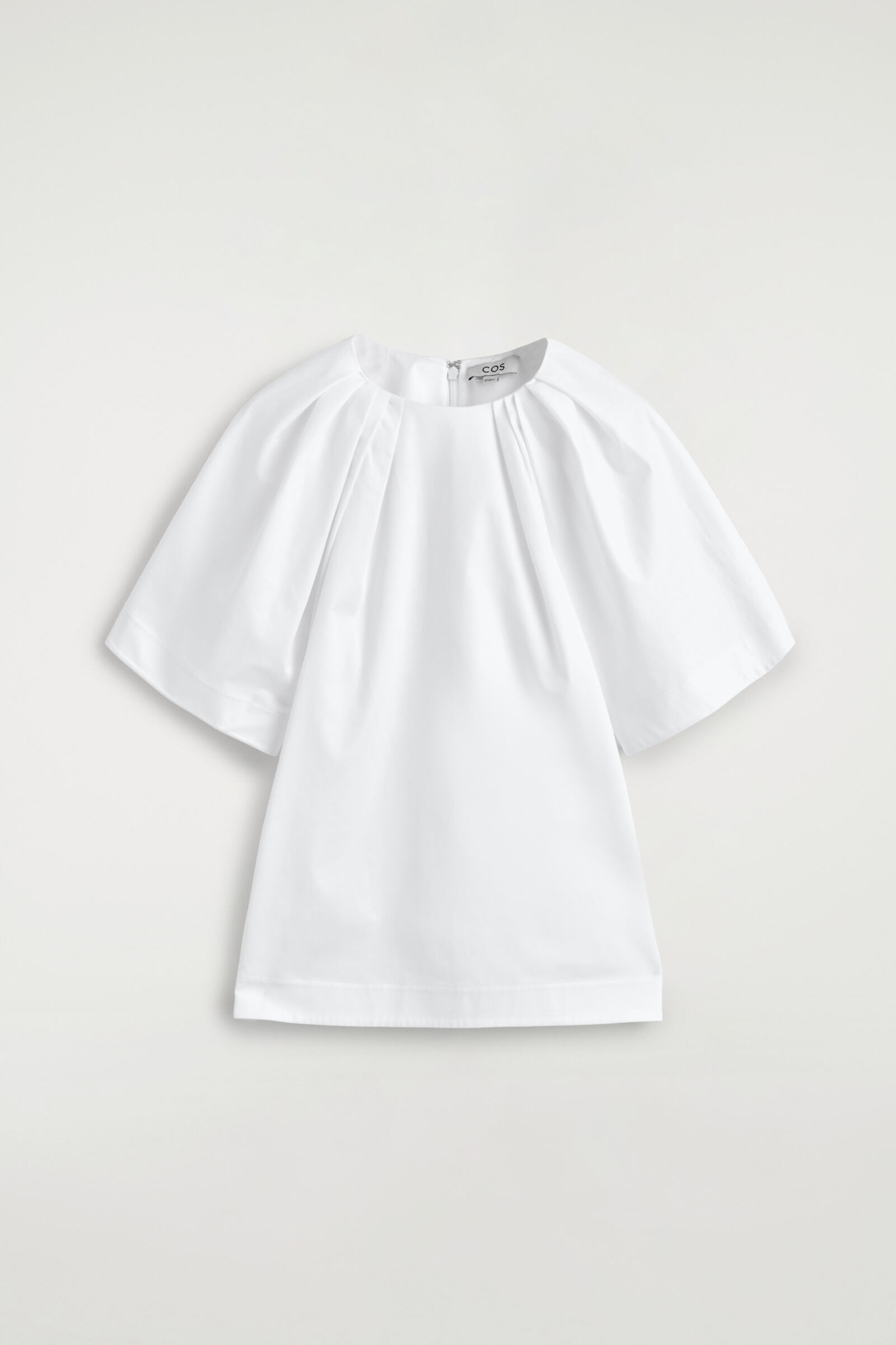 GATHERED SHORT-SLEEVED COTTON TOP ギャザード 半袖コットントップ