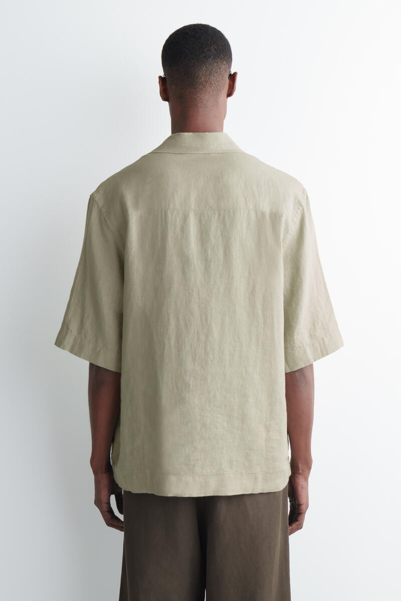 COS リネン ポップオーバーシャツ